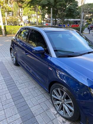 AUDI A1 1.4 TFSI SPORTBACK AMBITION 16V 185CV GASOLINA 4P AUTOMÁTICO